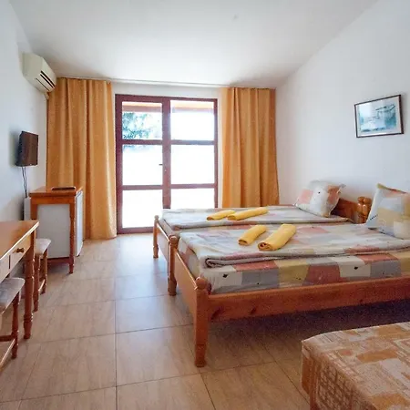 Otel Stefanov 1 *