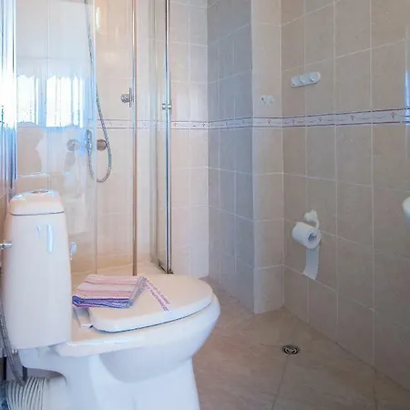 Stefanov 1 Hotel *