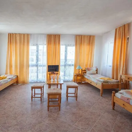Stefanov 1 Otel *