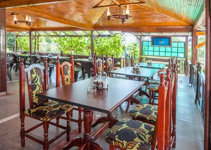 Stefanov 1 * Lozenets